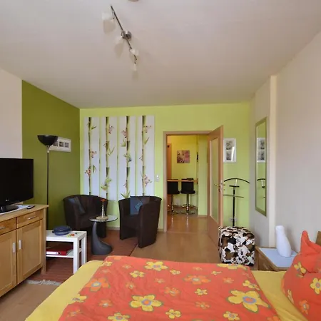 Ferienwohnung Schwerin - #127421 アパート ヴァーレン