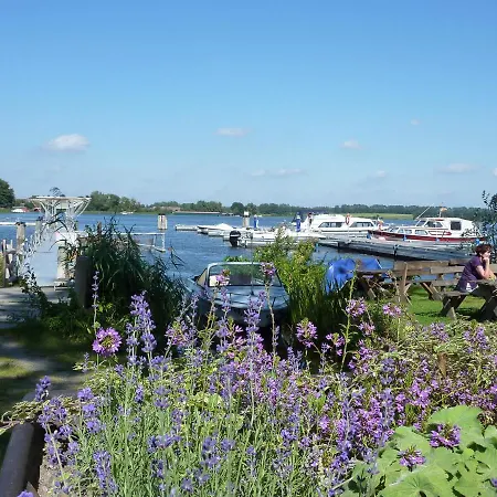 アパート Ferienwohnung Schwerin - #127421 ヴァーレン
